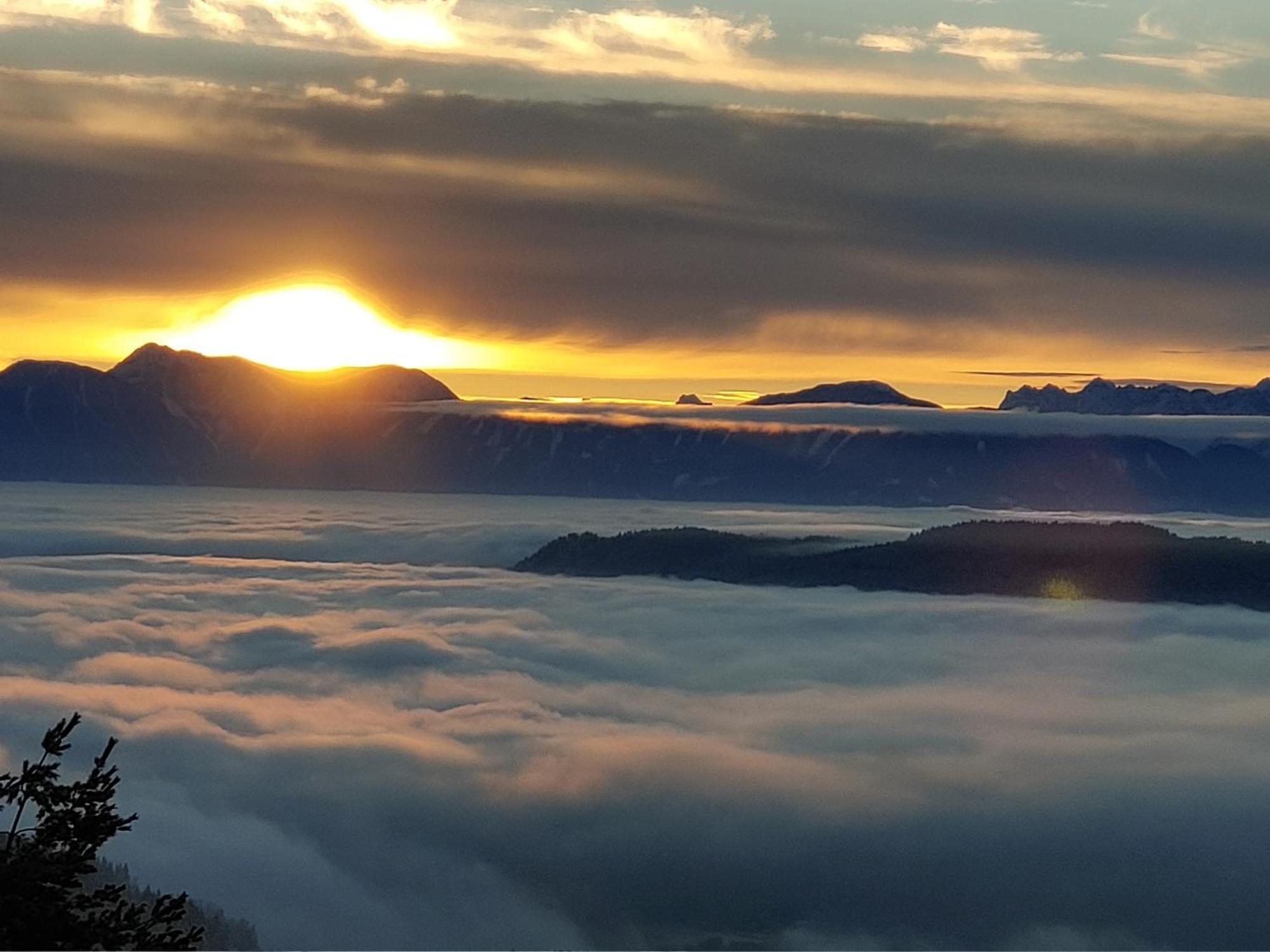 Landhaus Karawankenblick Himmelberg Bagian luar foto